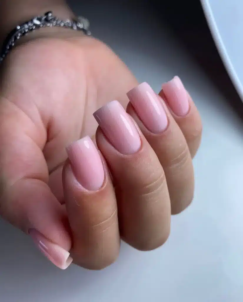#gelnagels #nagels #nailstudio #biab #genk #zonder afspraak #verlengnagels #dualforms #lanicure #spa #tgbspa #biab-behandelingen
