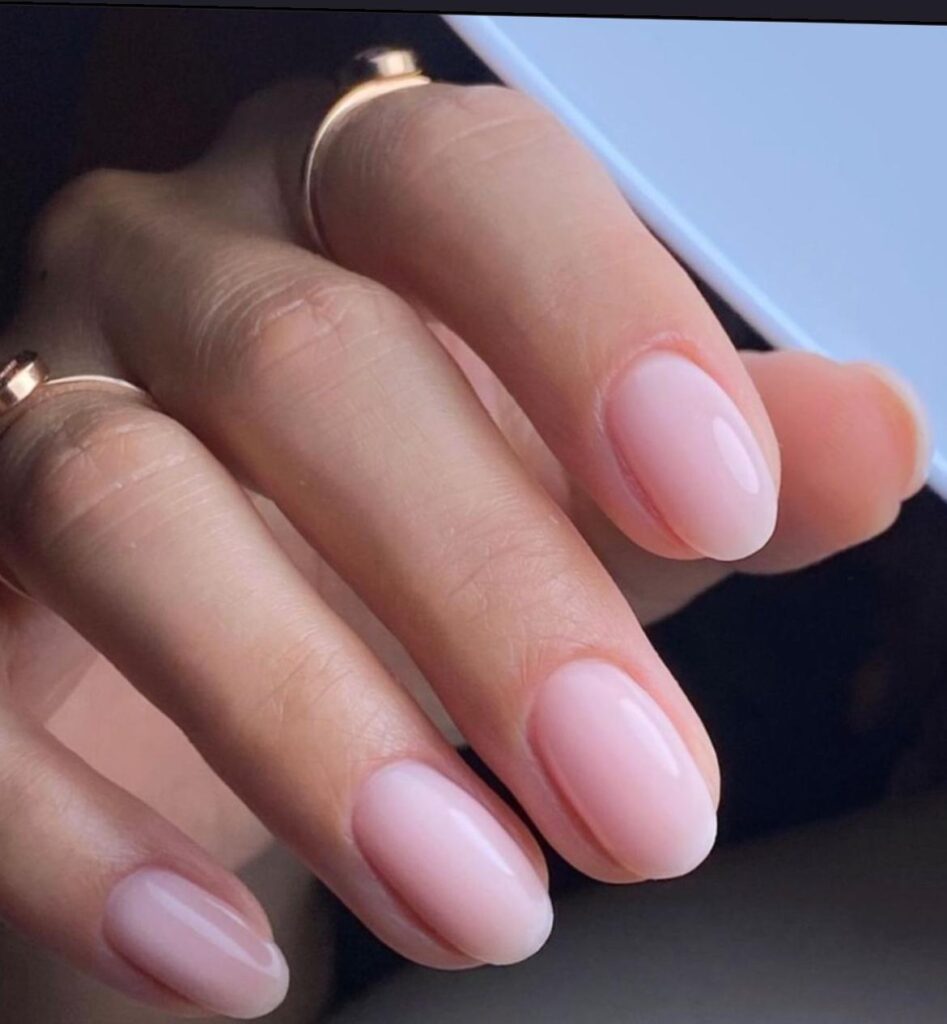 #gelnagels #nagels #nailstudio #biab #genk #zonder afspraak #verlengnagels #dualforms #lanicure #spa #tgbspa #biab-behandelingen